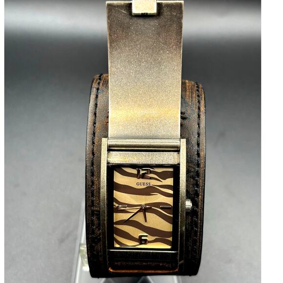 Vintage GUESS G55342L Armored Tiger Leather Cuff Flip Cover Y2K Watch main image 8